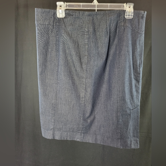 LOFT denim skirt - Picture 4 of 8